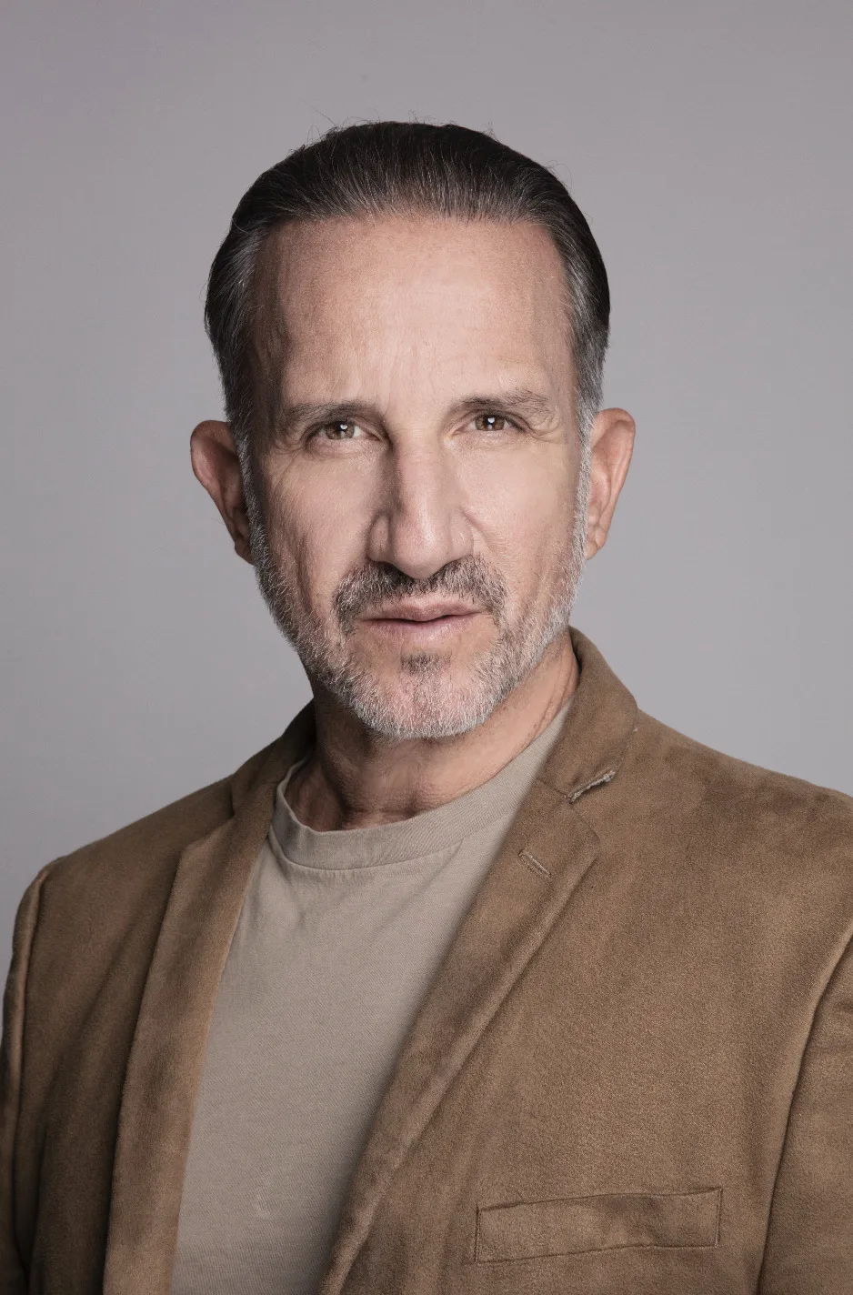 Plutarco Haza — foto 1